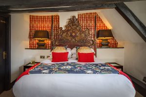 Queen Elizabeth luxury Suite at the Maids Head Hotel